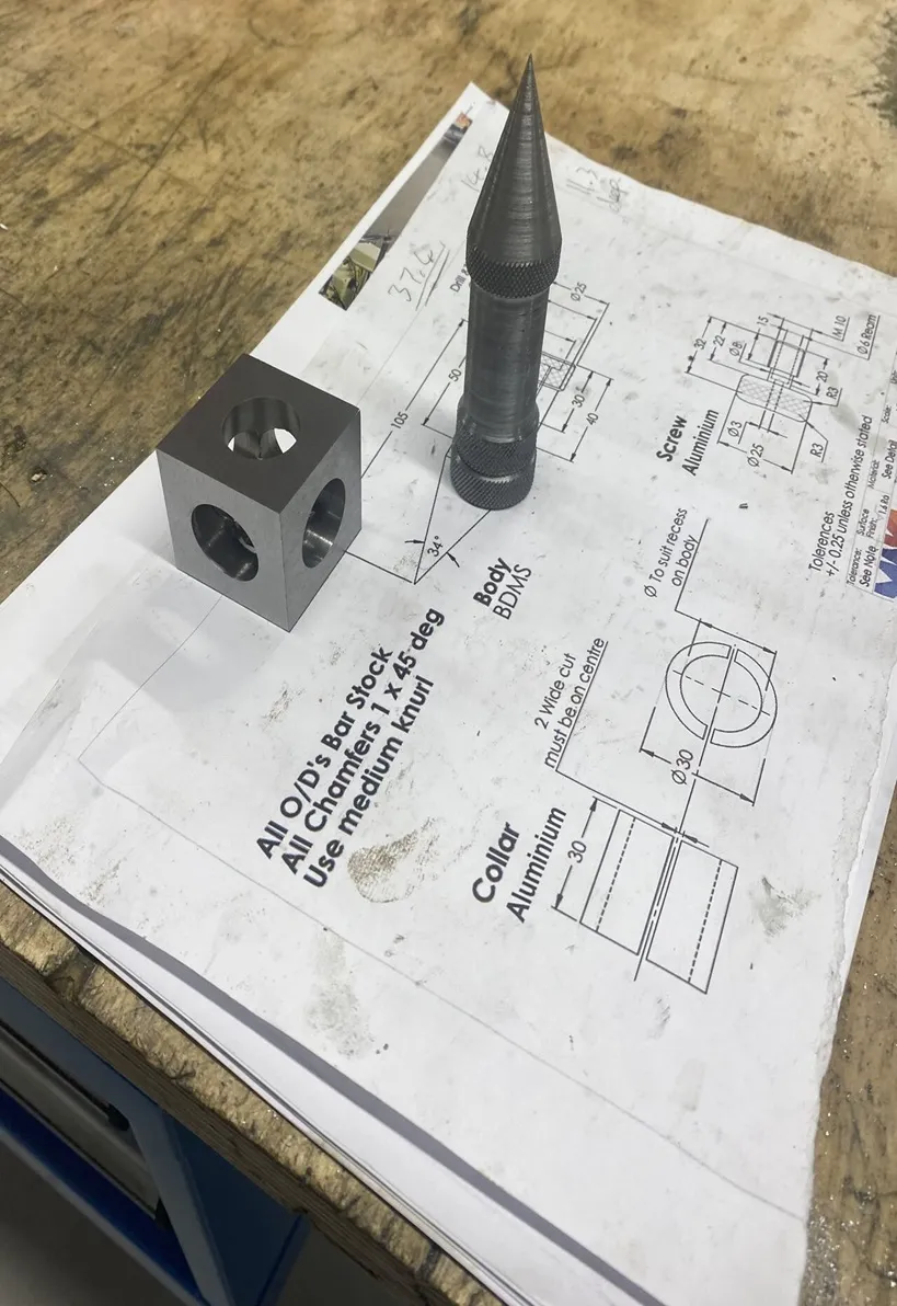 Machining and turning equipment used for industrial mechanical maintenance training